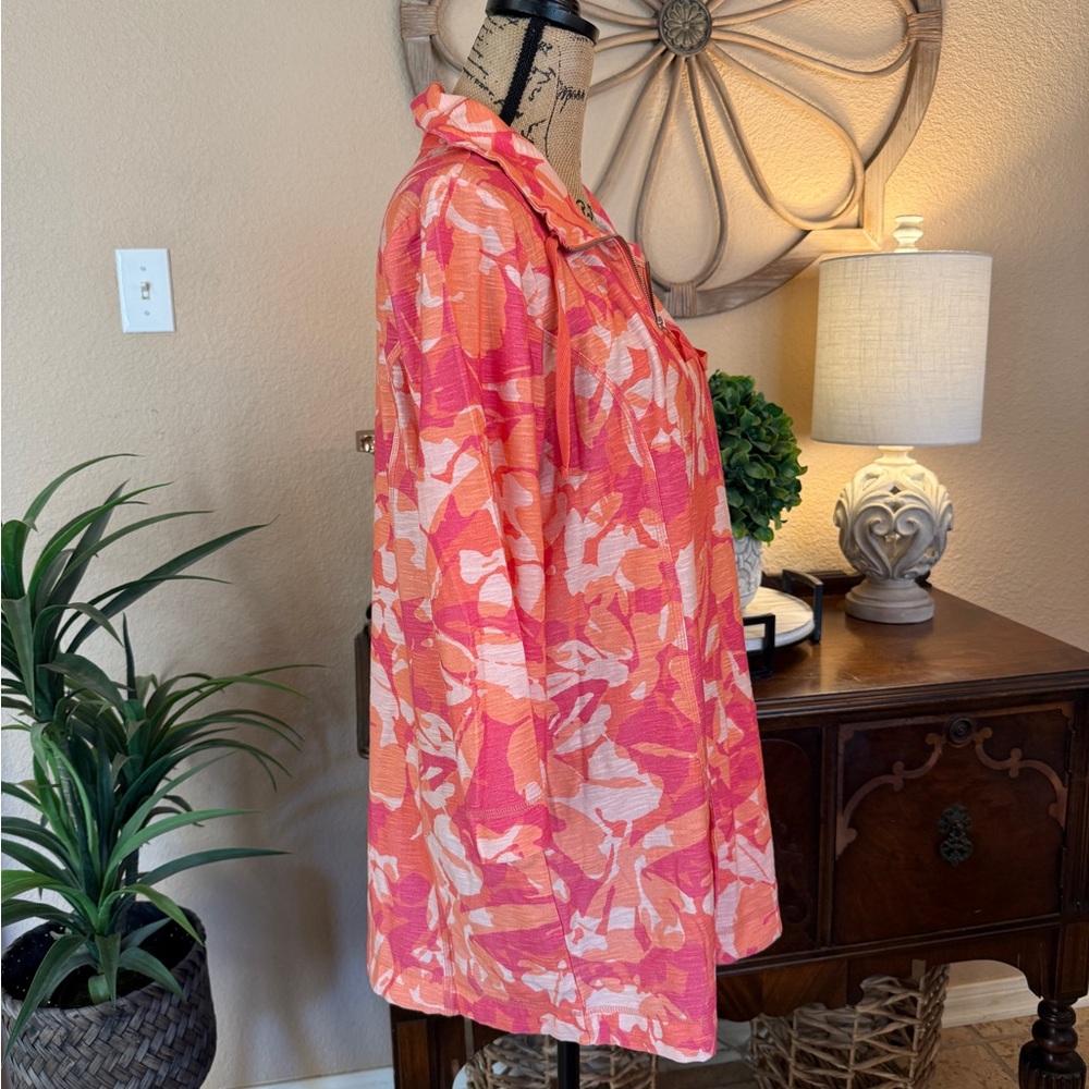 Chico’s Weekends Tropical Floral Pink and Orange Tunic Top - Picture 8 of 16